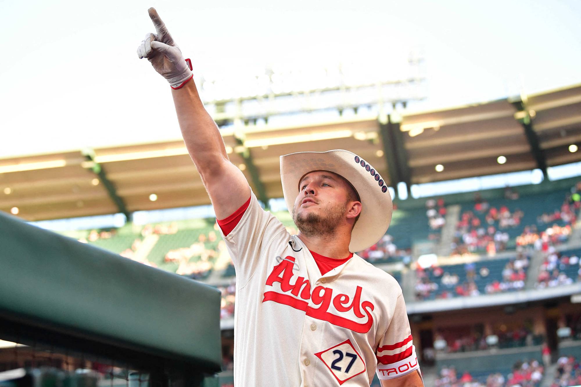 Arte Moreno could sell the Angels: Best memes and tweets